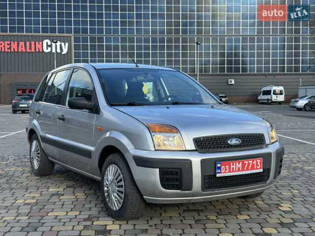 Серый Форд Фьюжн, объемом двигателя 1.4 л и пробегом 235 тыс. км за 3900 $, фото 3 на Automoto.ua