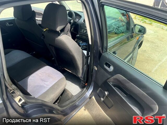 Форд Фьюжн 2007 в Полтаве на Automoto.ua Серый Форд Фьюжн, объемом двигателя 1.6 л и пробегом 234 тыс. км за 5300 $, фото 8 на Automoto.ua