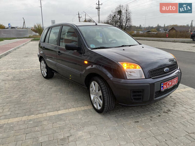 Форд Фьюжен 2007 у Вінниці на Automoto.ua Сірий Форд Фьюжен, об'ємом двигуна 1.4 л та пробігом 132 тис. км за 5850 $, фото 1 на Automoto.ua
