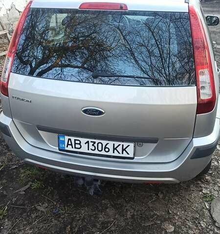 Серый Форд Фьюжн, объемом двигателя 1.4 л и пробегом 144 тыс. км за 4850 $, фото 2 на Automoto.ua