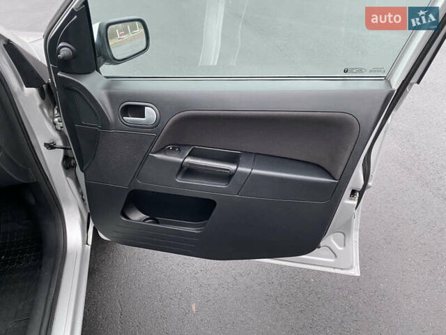 Сірий Форд Фьюжен, об'ємом двигуна 1.6 л та пробігом 185 тис. км за 7100 $, фото 11 на Automoto.ua