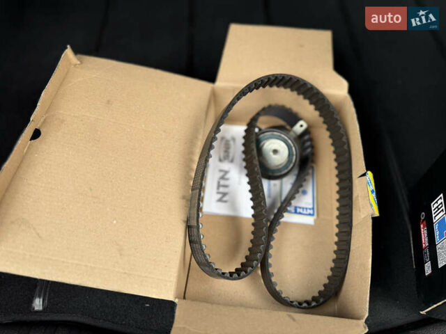 Серый Форд Фьюжн, объемом двигателя 1.4 л и пробегом 173 тыс. км за 5500 $, фото 52 на Automoto.ua