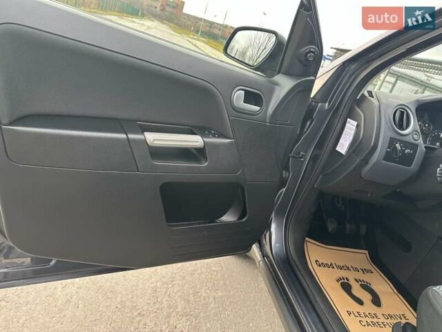 Сірий Форд Фьюжен, об'ємом двигуна 1.4 л та пробігом 217 тис. км за 5600 $, фото 36 на Automoto.ua