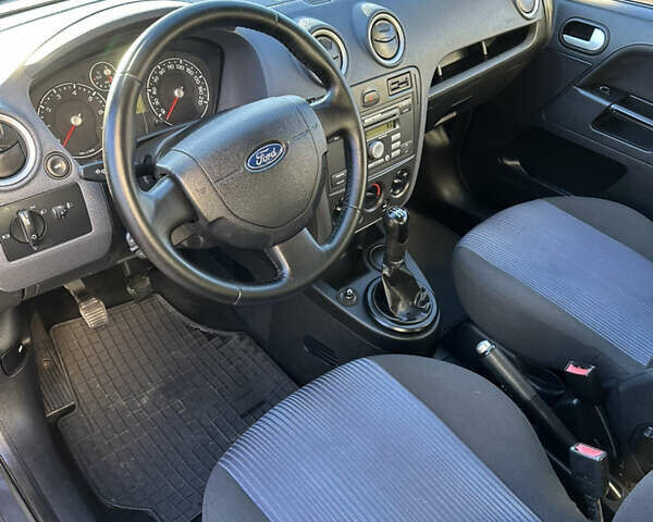 Сірий Форд Фьюжен, об'ємом двигуна 1.4 л та пробігом 168 тис. км за 5150 $, фото 23 на Automoto.ua