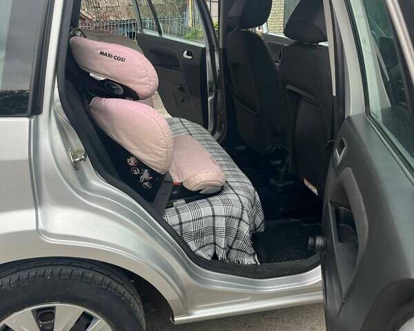 Сірий Форд Фьюжен, об'ємом двигуна 1.4 л та пробігом 113 тис. км за 5200 $, фото 9 на Automoto.ua