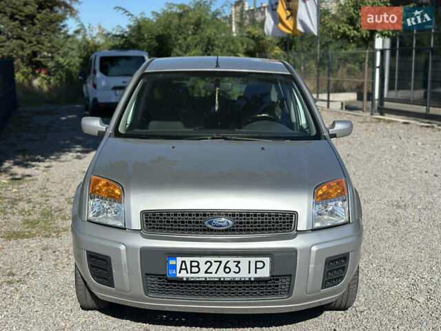 Сірий Форд Фьюжен, об'ємом двигуна 1.24 л та пробігом 174 тис. км за 4600 $, фото 5 на Automoto.ua