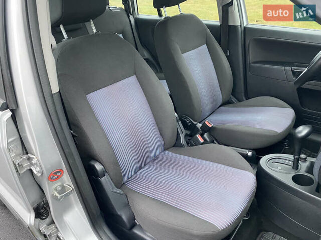 Сірий Форд Фьюжен, об'ємом двигуна 1.6 л та пробігом 185 тис. км за 7100 $, фото 13 на Automoto.ua