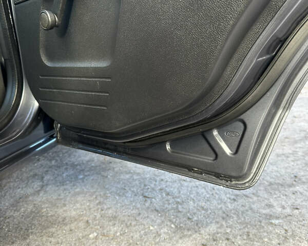 Сірий Форд Фьюжен, об'ємом двигуна 1.4 л та пробігом 168 тис. км за 5150 $, фото 39 на Automoto.ua