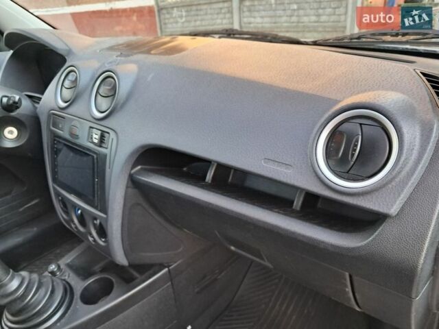 Сірий Форд Фьюжен, об'ємом двигуна 1.4 л та пробігом 190 тис. км за 4990 $, фото 24 на Automoto.ua