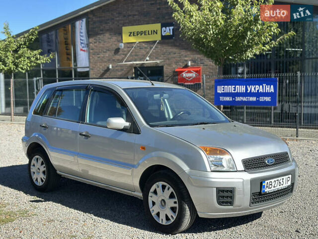 Сірий Форд Фьюжен, об'ємом двигуна 1.24 л та пробігом 174 тис. км за 4600 $, фото 3 на Automoto.ua