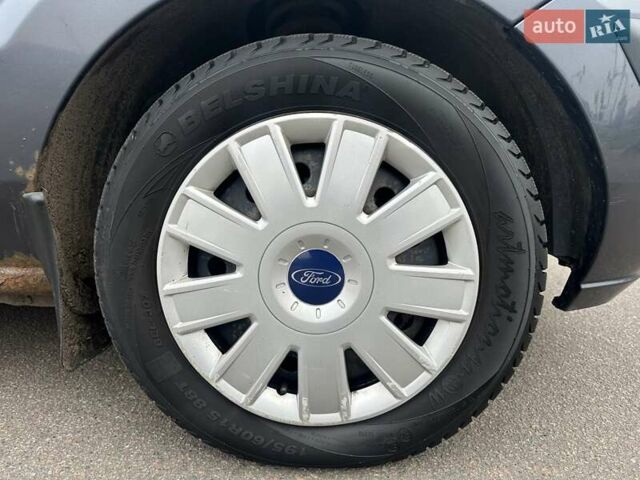 Сірий Форд Фьюжен, об'ємом двигуна 1.4 л та пробігом 178 тис. км за 3900 $, фото 9 на Automoto.ua