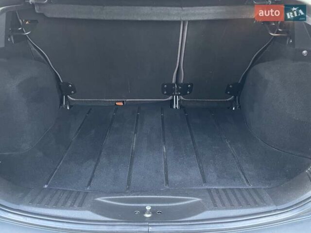 Сірий Форд Фьюжен, об'ємом двигуна 1.6 л та пробігом 115 тис. км за 6480 $, фото 151 на Automoto.ua