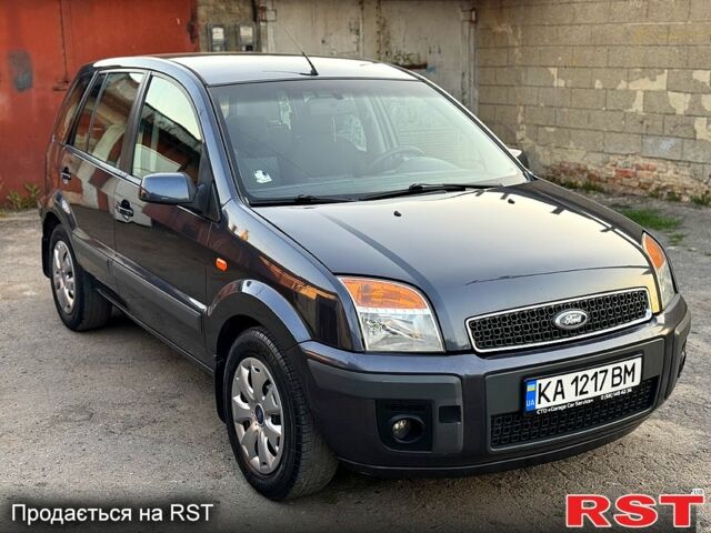 Форд Фьюжн 2007 в Полтаве на Automoto.ua Серый Форд Фьюжн, объемом двигателя 1.6 л и пробегом 220 тыс. км за 5200 $, фото 1 на Automoto.ua