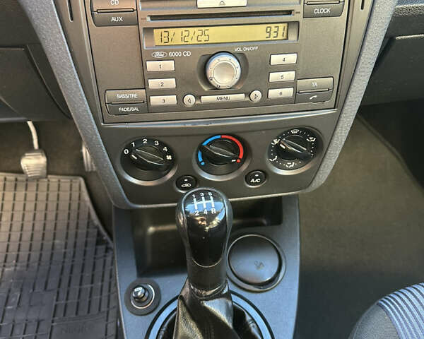 Сірий Форд Фьюжен, об'ємом двигуна 1.4 л та пробігом 168 тис. км за 5150 $, фото 25 на Automoto.ua