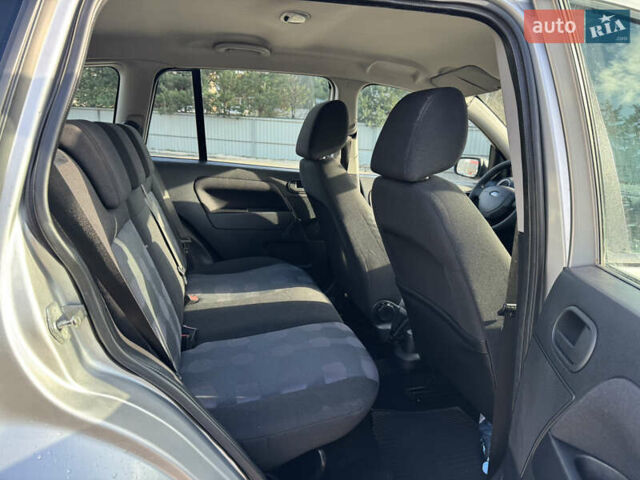 Серый Форд Фьюжн, объемом двигателя 1.4 л и пробегом 235 тыс. км за 3900 $, фото 12 на Automoto.ua