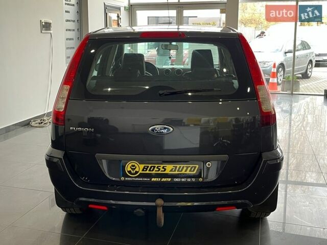 Сірий Форд Фьюжен, об'ємом двигуна 1.39 л та пробігом 114 тис. км за 6000 $, фото 5 на Automoto.ua