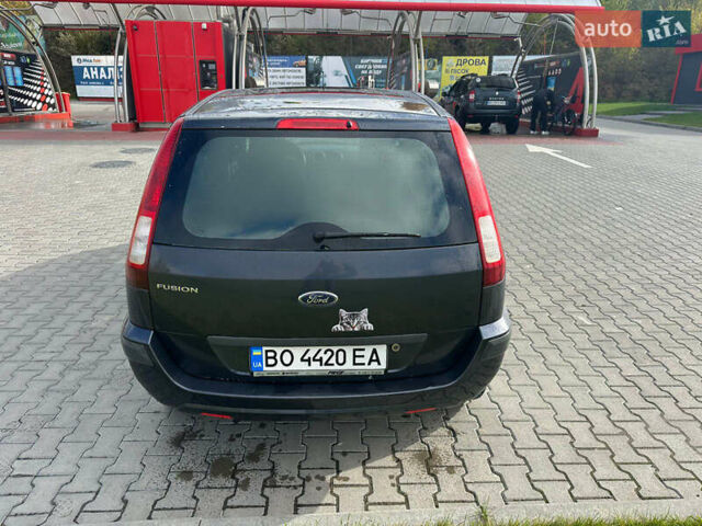 Серый Форд Фьюжн, объемом двигателя 1.4 л и пробегом 176 тыс. км за 4500 $, фото 1 на Automoto.ua