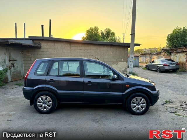 Форд Фьюжн 2007 в Полтаве на Automoto.ua Серый Форд Фьюжн, объемом двигателя 1.6 л и пробегом 220 тыс. км за 5200 $, фото 5 на Automoto.ua