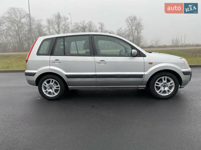 Сірий Форд Фьюжен, об'ємом двигуна 1.6 л та пробігом 185 тис. км за 7100 $, фото 3 на Automoto.ua