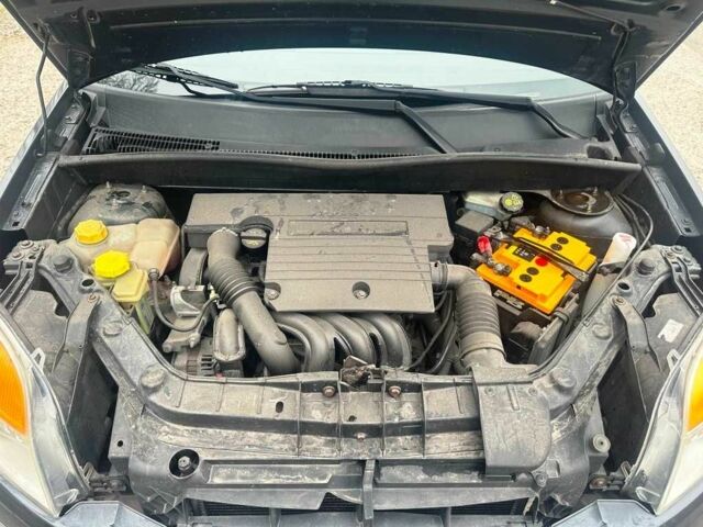 Серый Форд Фьюжн, объемом двигателя 1.4 л и пробегом 178 тыс. км за 5600 $, фото 8 на Automoto.ua