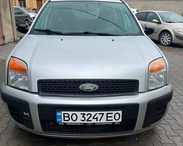 Серый Форд Фьюжн, объемом двигателя 1.4 л и пробегом 110 тыс. км за 5700 $, фото 2 на Automoto.ua