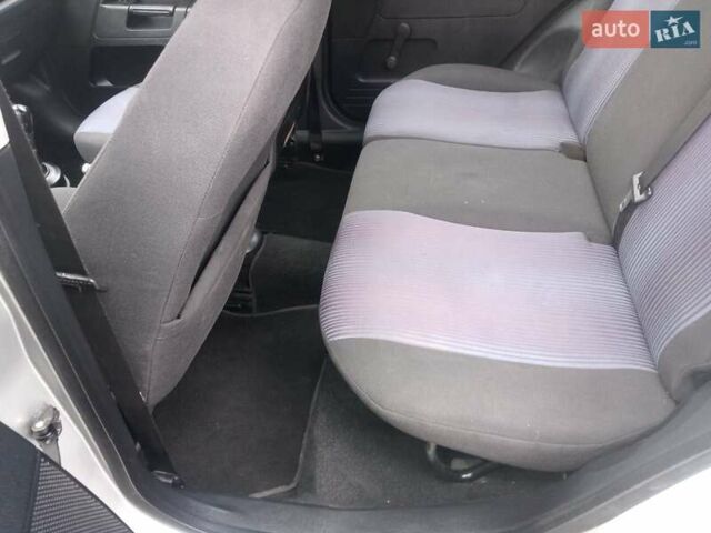 Серый Форд Фьюжн, объемом двигателя 1.4 л и пробегом 182 тыс. км за 5200 $, фото 22 на Automoto.ua