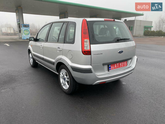 Сірий Форд Фьюжен, об'ємом двигуна 1.6 л та пробігом 185 тис. км за 7100 $, фото 5 на Automoto.ua