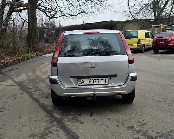 Серый Форд Фьюжн, объемом двигателя 1.39 л и пробегом 710 тыс. км за 2700 $, фото 6 на Automoto.ua