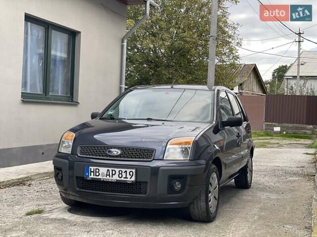 Серый Форд Фьюжн, объемом двигателя 1.4 л и пробегом 119 тыс. км за 5800 $, фото 5 на Automoto.ua