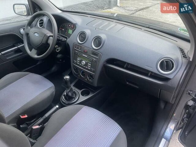 Серый Форд Фьюжн, объемом двигателя 1.4 л и пробегом 119 тыс. км за 5800 $, фото 95 на Automoto.ua