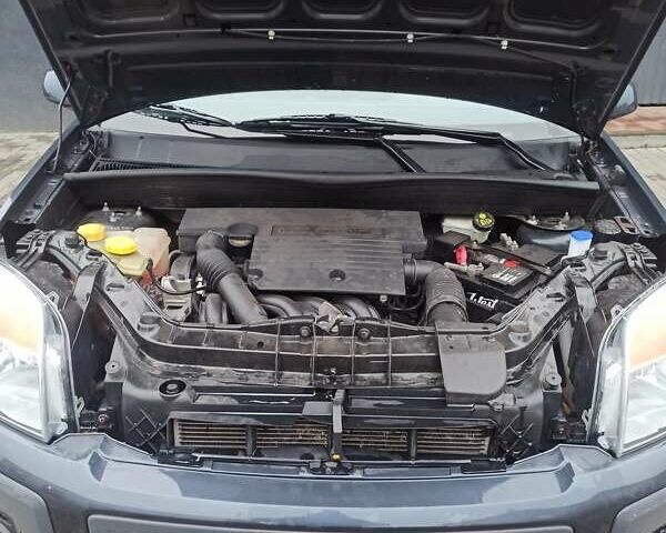 Сірий Форд Фьюжен, об'ємом двигуна 1.4 л та пробігом 37 тис. км за 7800 $, фото 18 на Automoto.ua