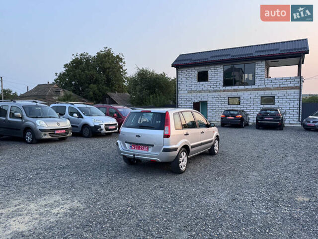 Серый Форд Фьюжн, объемом двигателя 1.6 л и пробегом 180 тыс. км за 7140 $, фото 14 на Automoto.ua