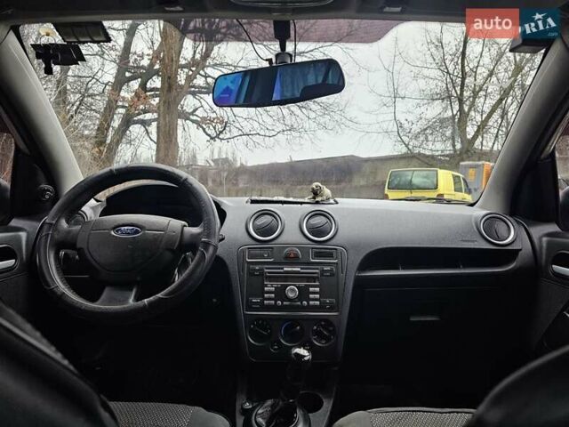 Серый Форд Фьюжн, объемом двигателя 1.39 л и пробегом 710 тыс. км за 2700 $, фото 16 на Automoto.ua