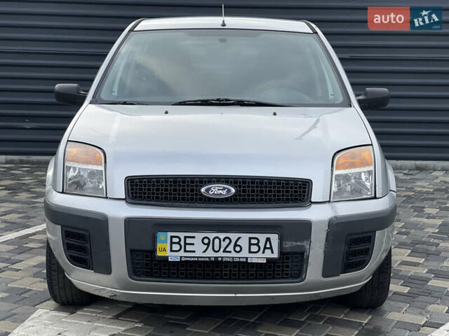 Сірий Форд Фьюжен, об'ємом двигуна 1.4 л та пробігом 133 тис. км за 3700 $, фото 1 на Automoto.ua