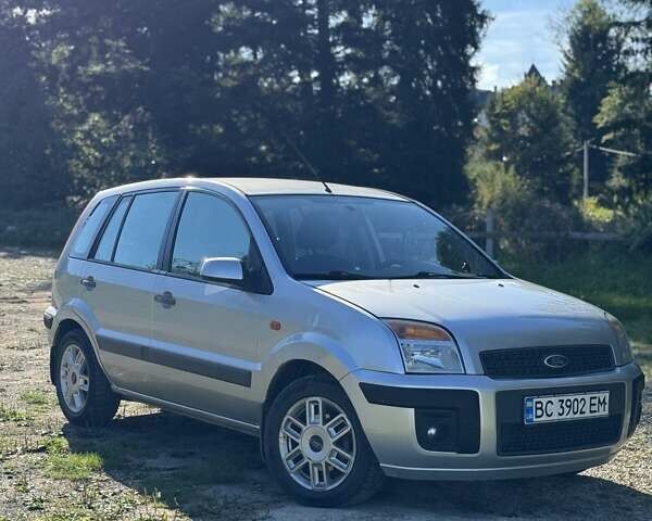 Сірий Форд Фьюжен, об'ємом двигуна 1.4 л та пробігом 139 тис. км за 5300 $, фото 1 на Automoto.ua