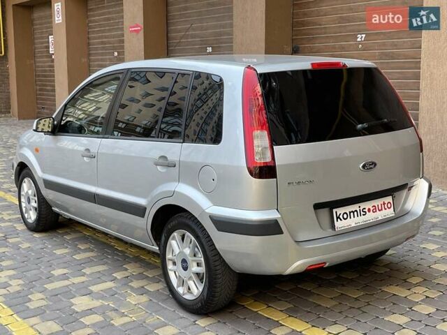 Сірий Форд Фьюжен, об'ємом двигуна 1.4 л та пробігом 152 тис. км за 5399 $, фото 14 на Automoto.ua