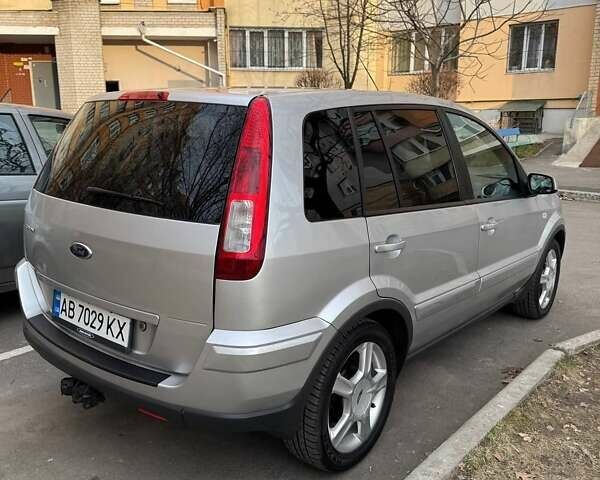 Серый Форд Фьюжн, объемом двигателя 1.39 л и пробегом 142 тыс. км за 4999 $, фото 6 на Automoto.ua