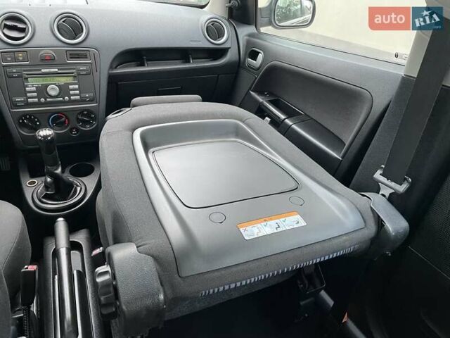 Серый Форд Фьюжн, объемом двигателя 1.4 л и пробегом 119 тыс. км за 5800 $, фото 67 на Automoto.ua