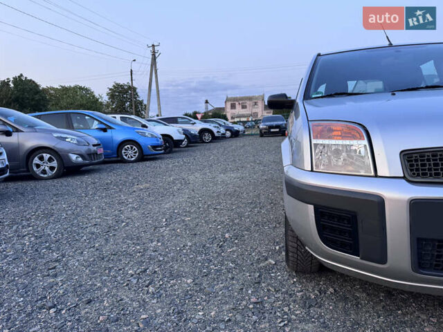 Серый Форд Фьюжн, объемом двигателя 1.6 л и пробегом 180 тыс. км за 7140 $, фото 5 на Automoto.ua