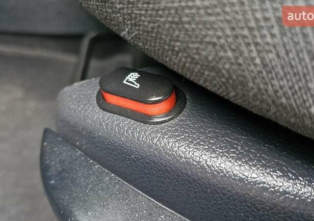 Серый Форд Фьюжн, объемом двигателя 1.6 л и пробегом 148 тыс. км за 5750 $, фото 24 на Automoto.ua