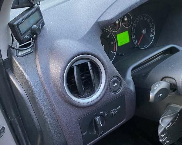 Серый Форд Фьюжн, объемом двигателя 1.4 л и пробегом 230 тыс. км за 5900 $, фото 33 на Automoto.ua