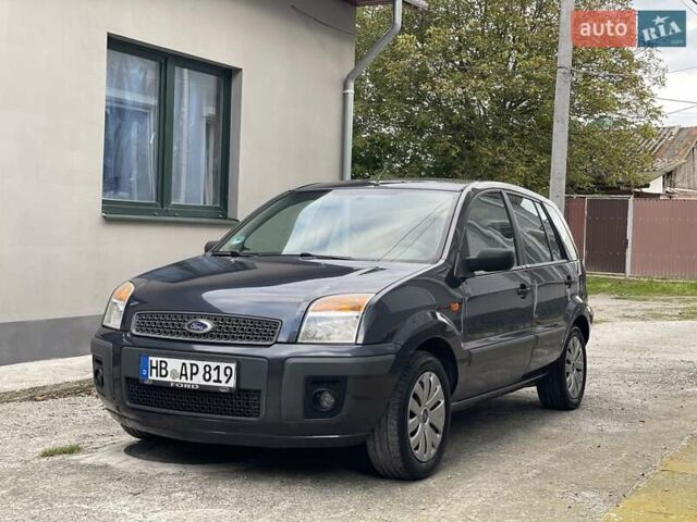 Серый Форд Фьюжн, объемом двигателя 1.4 л и пробегом 119 тыс. км за 5800 $, фото 4 на Automoto.ua