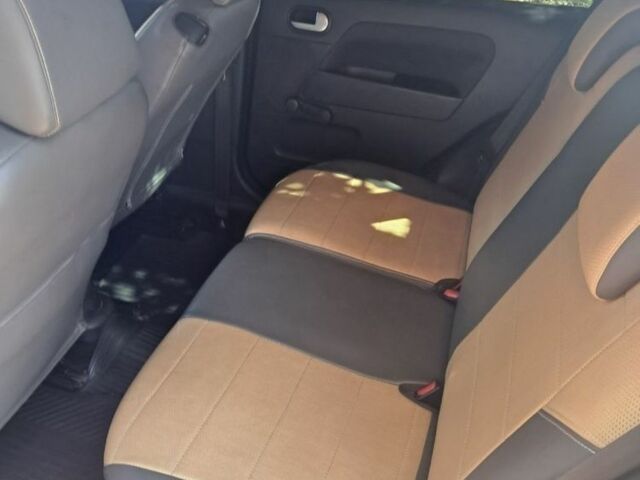 Серый Форд Фьюжн, объемом двигателя 1.4 л и пробегом 144 тыс. км за 5000 $, фото 4 на Automoto.ua