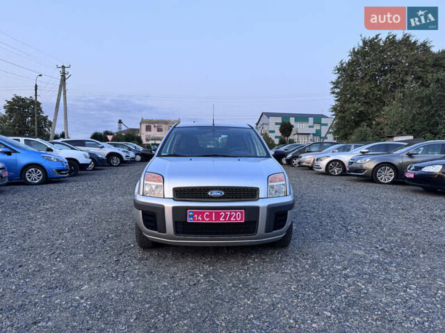 Серый Форд Фьюжн, объемом двигателя 1.6 л и пробегом 180 тыс. км за 7140 $, фото 6 на Automoto.ua