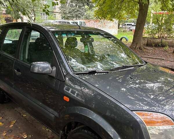 Сірий Форд Фьюжен, об'ємом двигуна 1.4 л та пробігом 150 тис. км за 4700 $, фото 1 на Automoto.ua