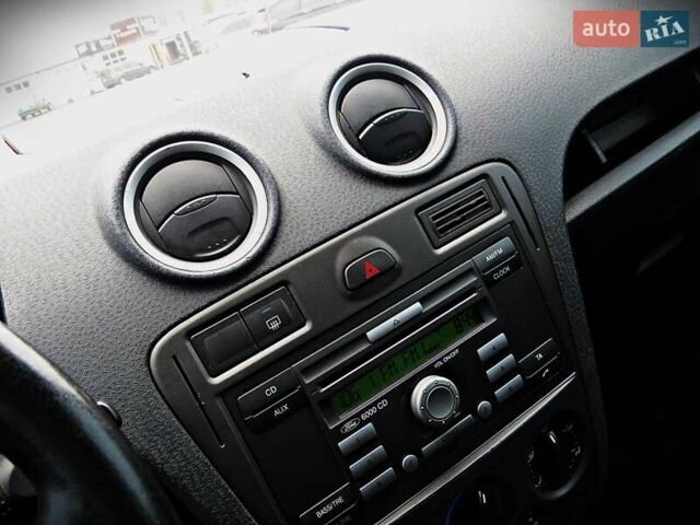 Сірий Форд Фьюжен, об'ємом двигуна 1.4 л та пробігом 235 тис. км за 4200 $, фото 8 на Automoto.ua