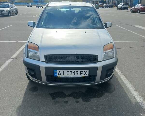 Форд Фьюжн 2008 в Киеве на Automoto.ua Серый Форд Фьюжн, объемом двигателя 1.4 л и пробегом 220 тыс. км за 5000 $, фото 3 на Automoto.ua