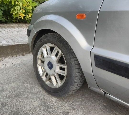 Сірий Форд Фьюжен, об'ємом двигуна 1.6 л та пробігом 232 тис. км за 3500 $, фото 10 на Automoto.ua