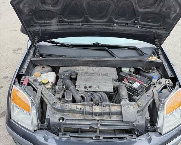 Серый Форд Фьюжн, объемом двигателя 1.4 л и пробегом 175 тыс. км за 4500 $, фото 54 на Automoto.ua