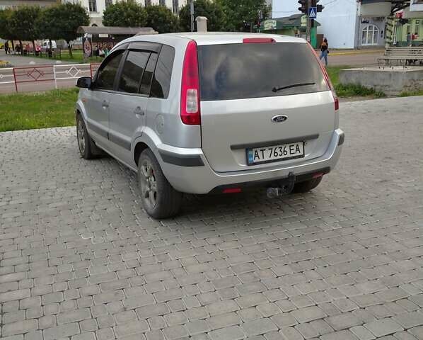 Сірий Форд Фьюжен, об'ємом двигуна 1.4 л та пробігом 306 тис. км за 4200 $, фото 8 на Automoto.ua